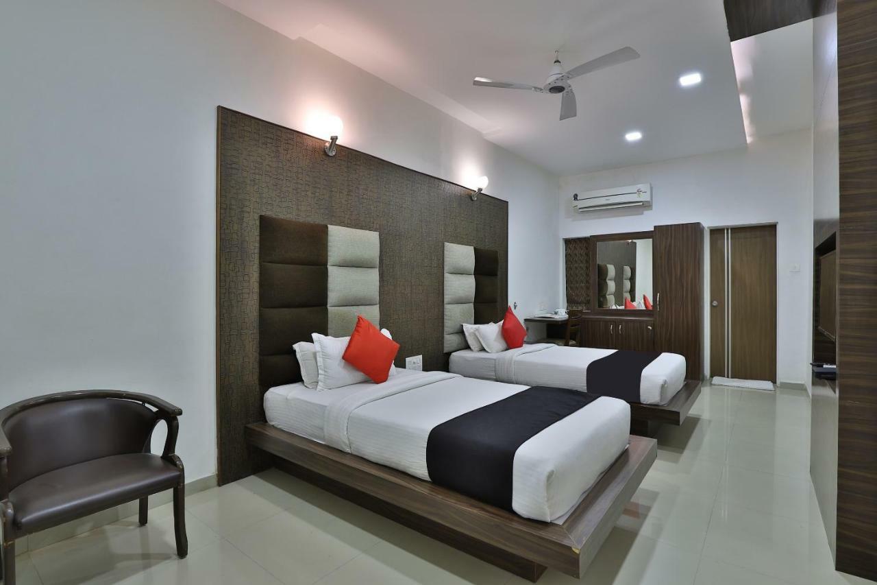 Banyan Paradise Resort Vadodara Eksteriør bilde