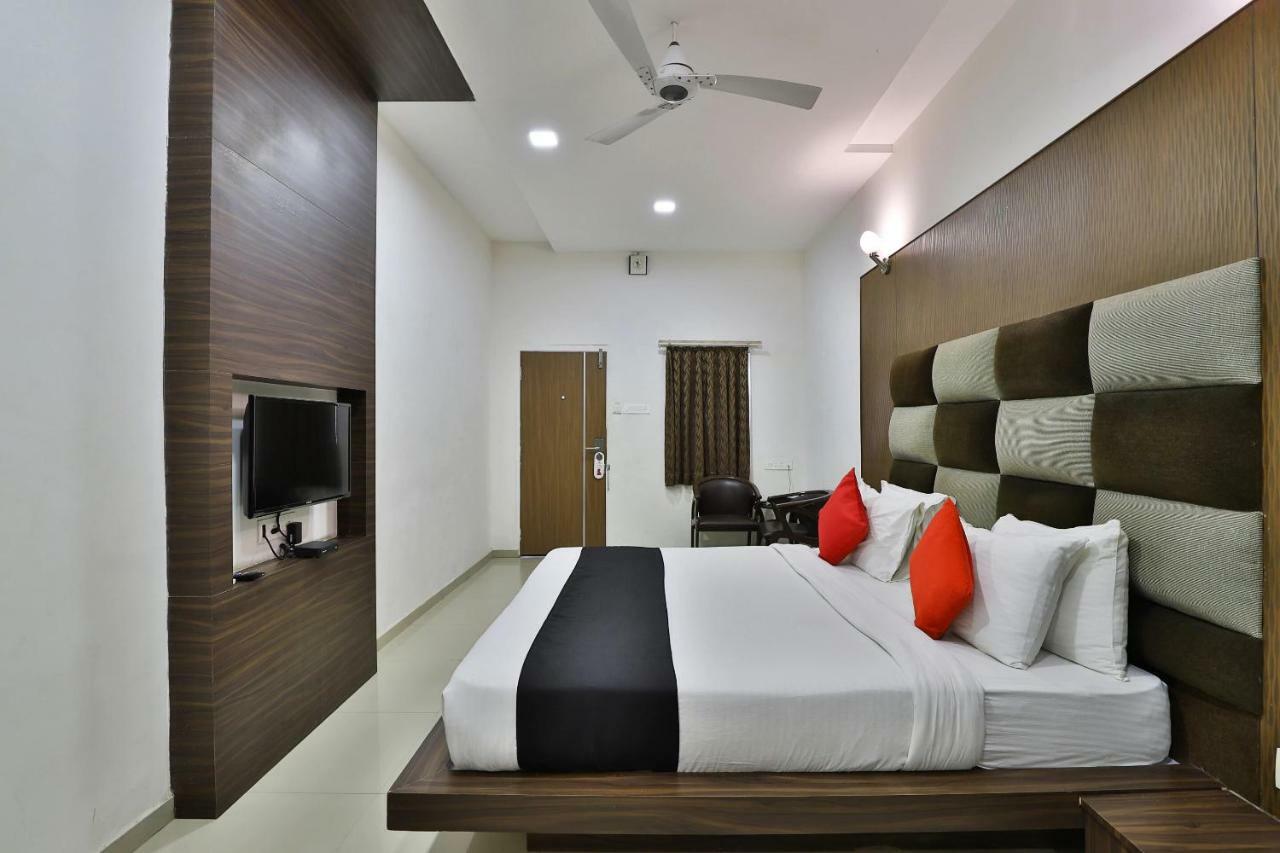 Banyan Paradise Resort Vadodara Eksteriør bilde
